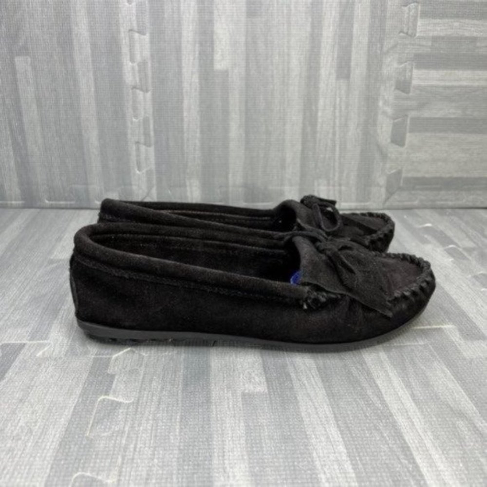 Minnetonka Kilty Moccasins Black Suede Women's Sz 8